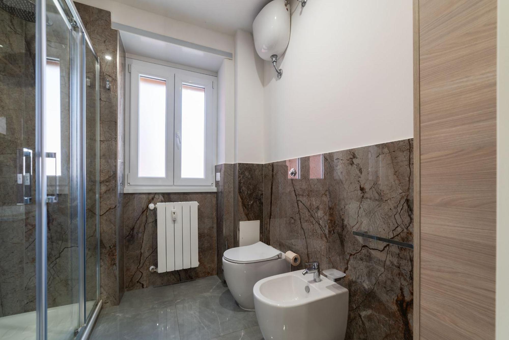 Appartamento Joivy Delightful 3-bed Flat With Balcony Roma
